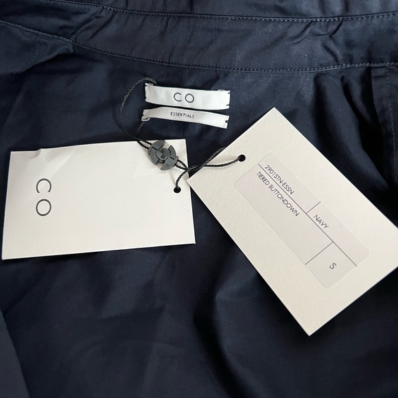 NWT CO Essentials Women's Tiered Button Down Shirt - Picture 5 of 6